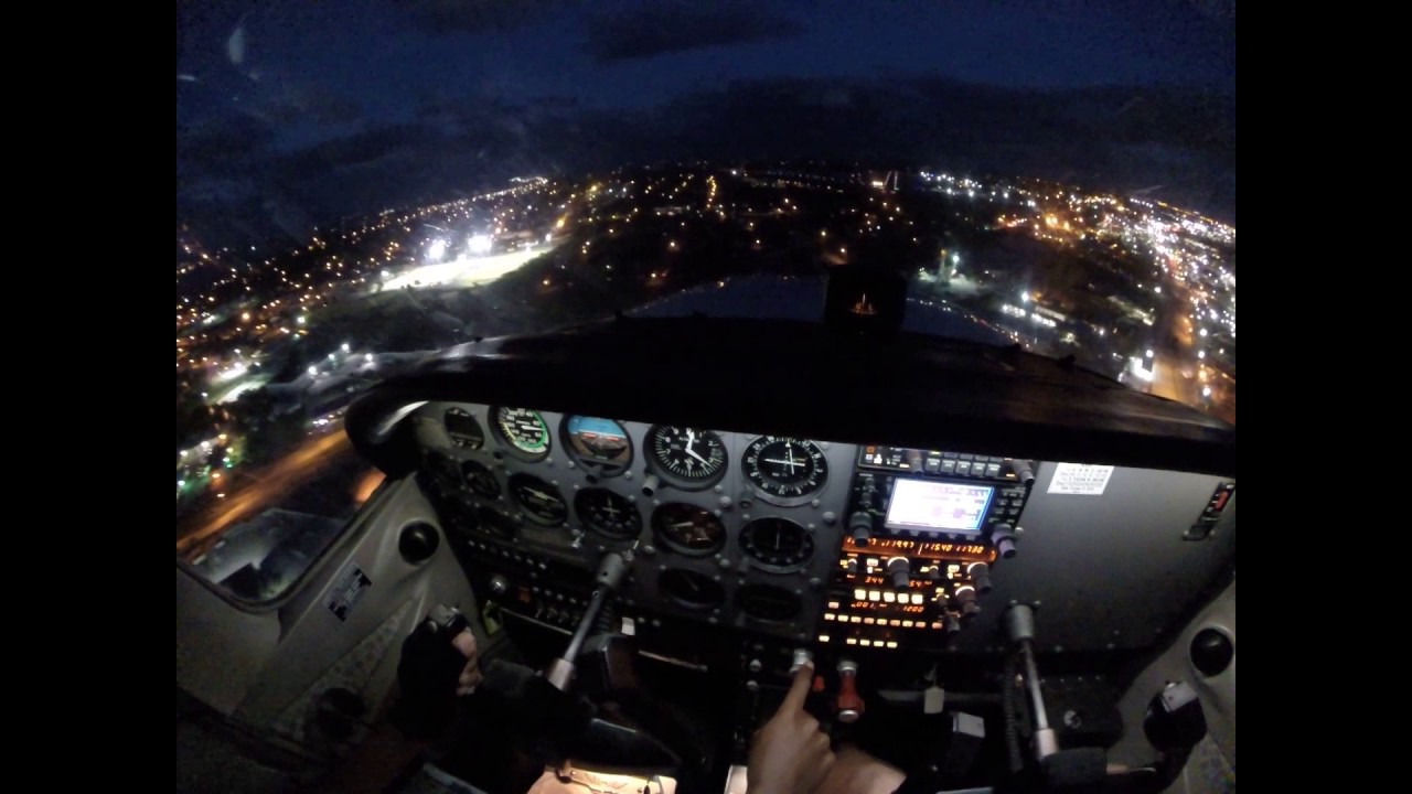 Cessna 172 R  Cockpit view Landing at night | GoPro HD