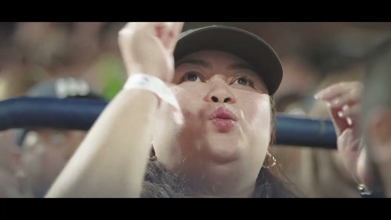 Alex Eala Fans at the 2026 Dubai Duty Free Tennis Championships