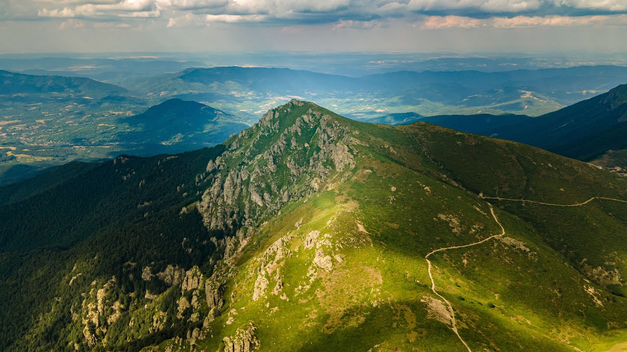Над връх Марагидик с дрон-дълга версия/Over Mount Maragidik with drone-long version