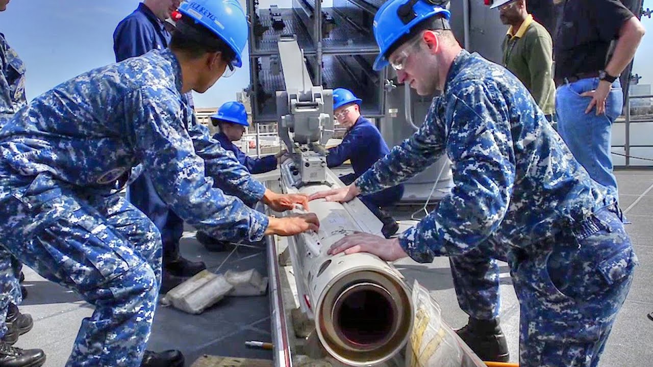 Arming The NEWEST SUPERCARRIER USS FORD: MK 57 NATO SEASPARROW Surface Missile System (NSSMS)