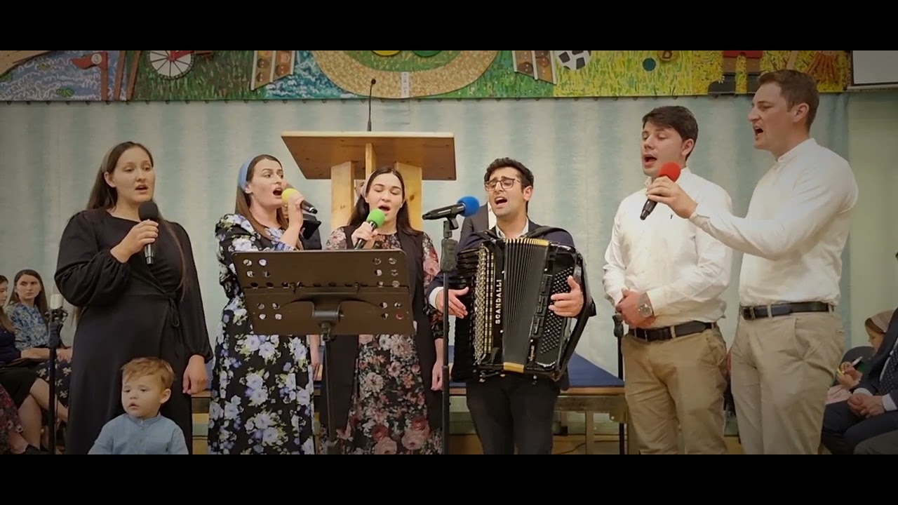 Un grup de frați și surori (Simon Boloca)