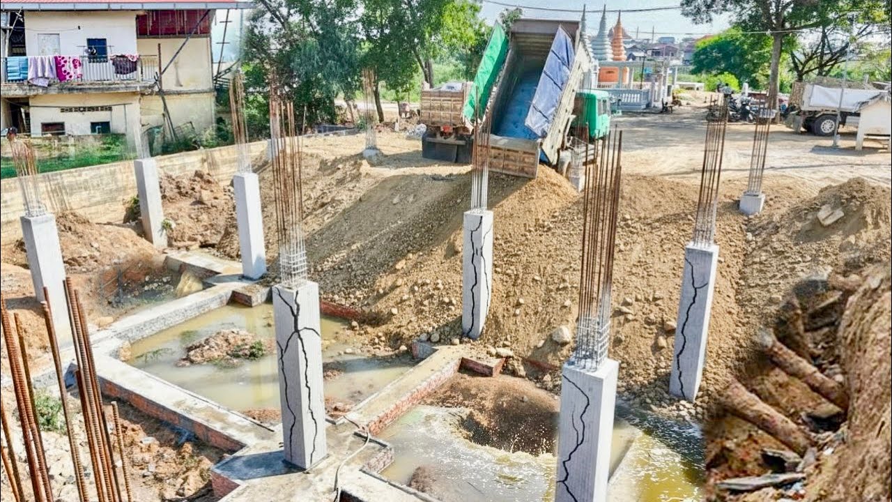 Start Opening New Project!!Black Dozer KOMAT'SU D20P pushing Soil into Foundation ​Pagoda& Trucks 5T