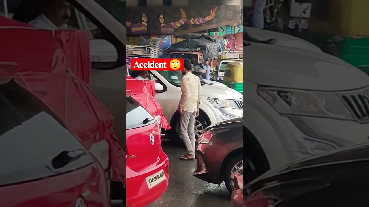 Car Accident indore Tejaji nagar #shorts #youtuveshorts #indore #indorenews #accidenttruck #accident