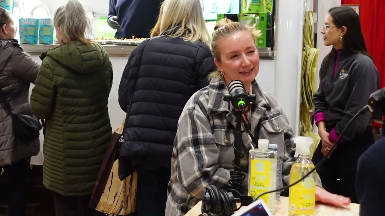 Turning natural cleaning into a national Canadian brand with Natacha Rey, Founder of Lemon Aide