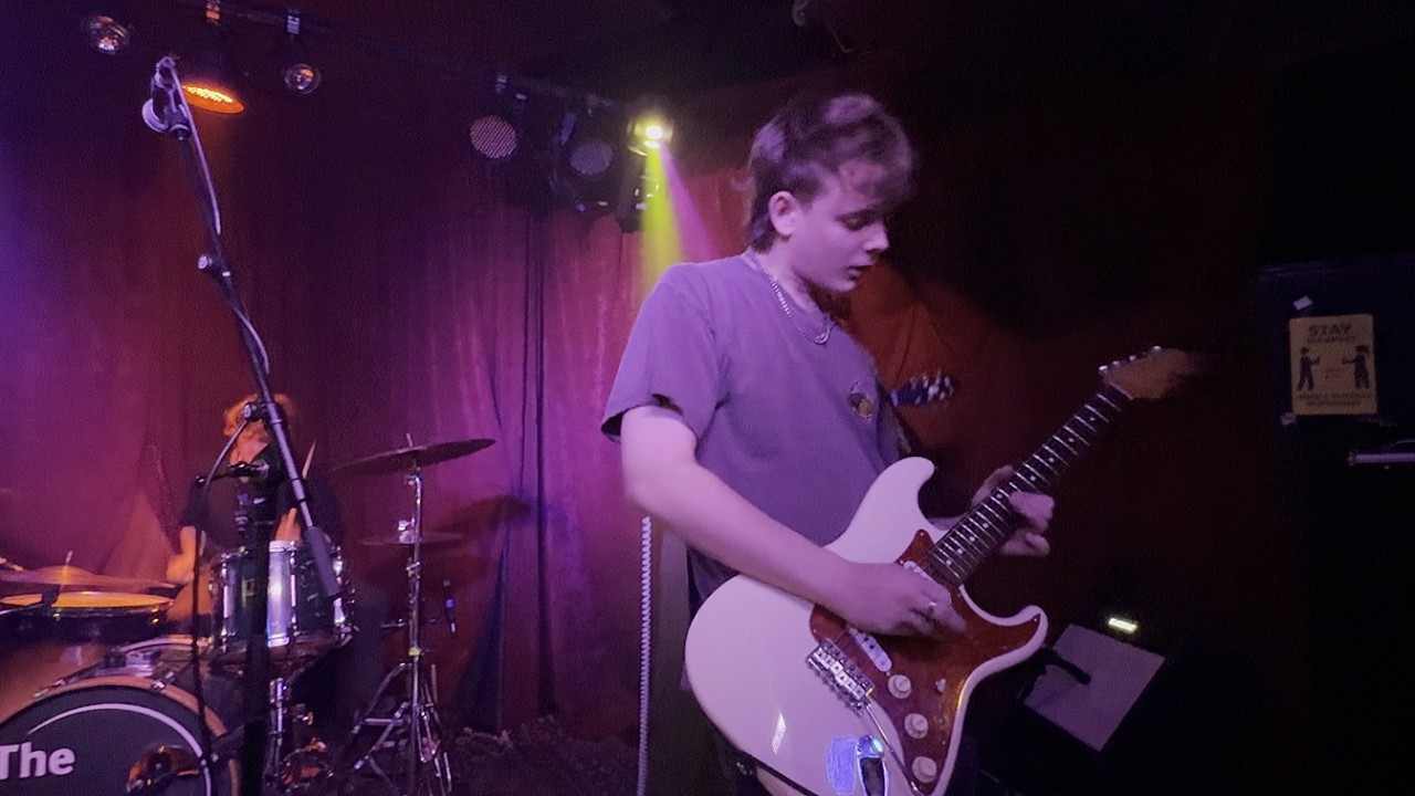 Twist The Knife - Matt Hennessy, live in London