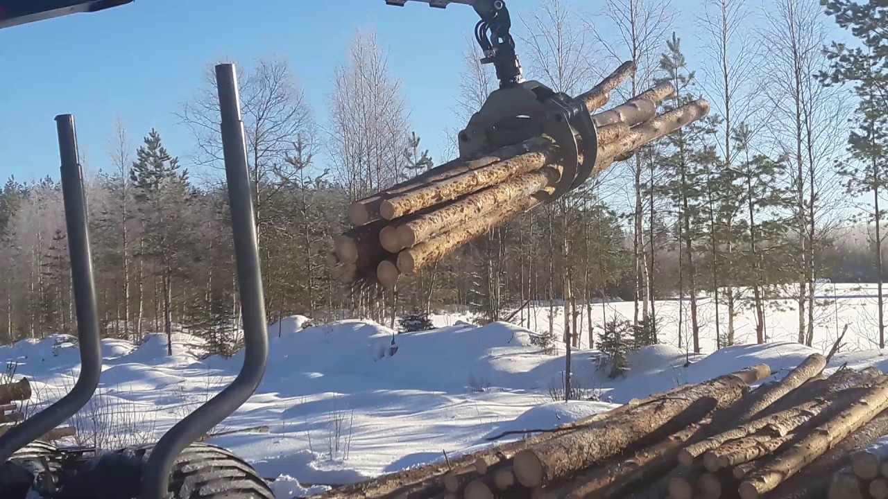 Palms 7.86 kuormain ja Palms 13D vet&auml;v&auml; k&auml;rri. Suuri ulottuvuus.