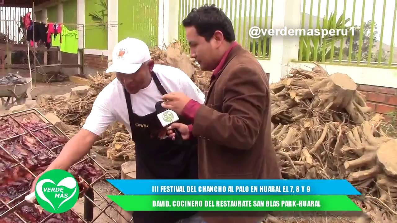 PREPARACIÓN DEL CHANCHO AL PALO HUARALINO.