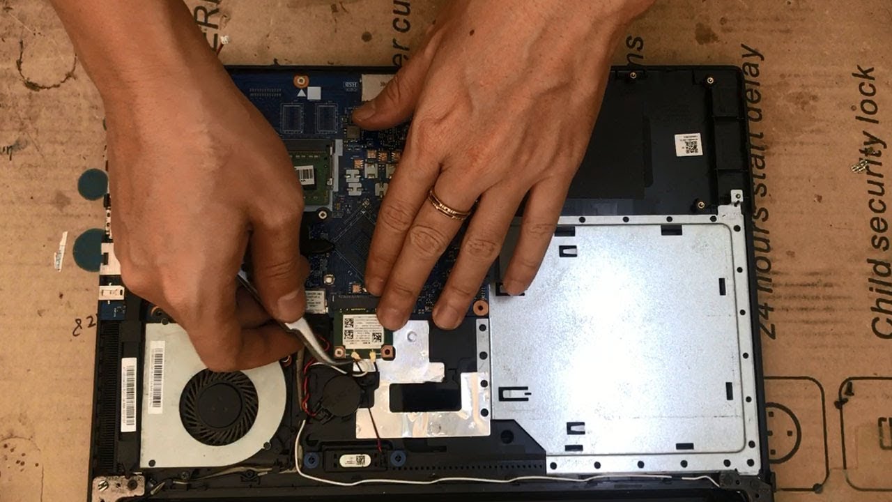 Lenovo IdeaPad 100 -14IBD Disassembly and fan cleaning Laptop repair