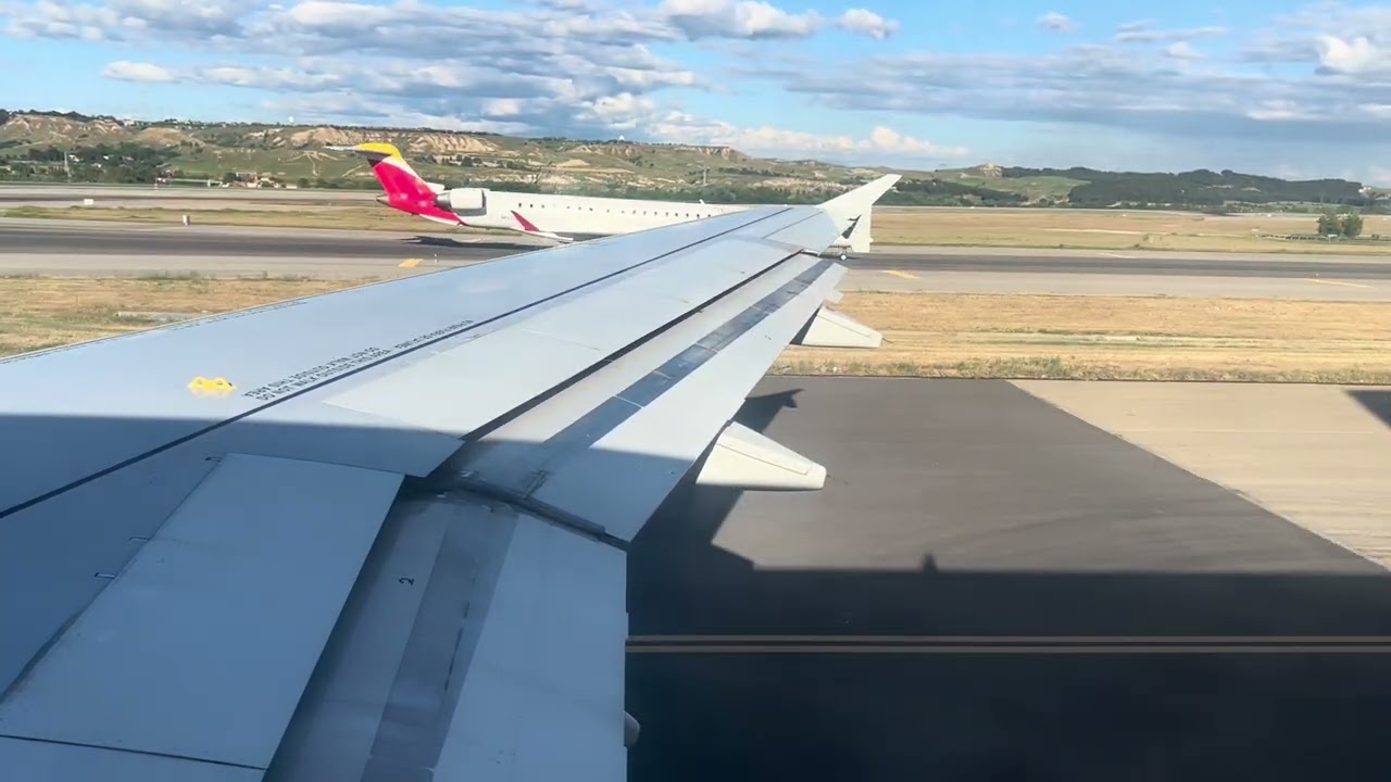 Iberia | Airbus A320-214 | Engine Start, Taxi & Takeoff from Madrid Barajas Airport