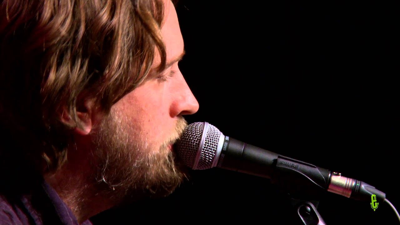 Hayes Carll - Chances Are (eTown webisode #954)