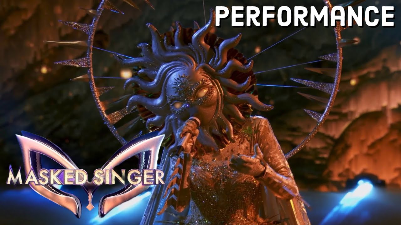 Sun sings &ldquo;When The Party&rsquo;s Over&rdquo; by Billie Eilish | THE MASKED SINGER | SEASON 4