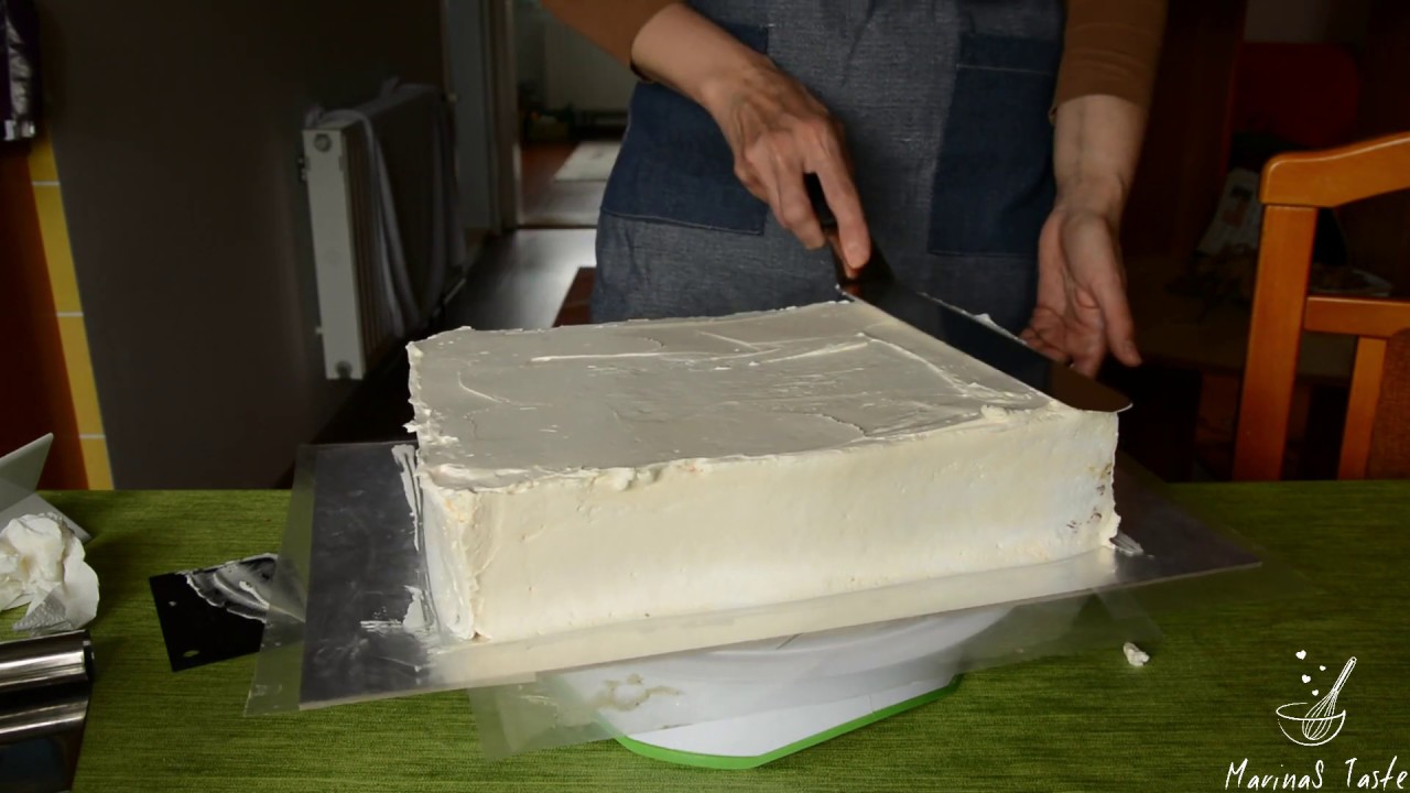 Kako zagladiti šlag na pravougaonoj torti - How to smooth a sheet cake with whipped cream