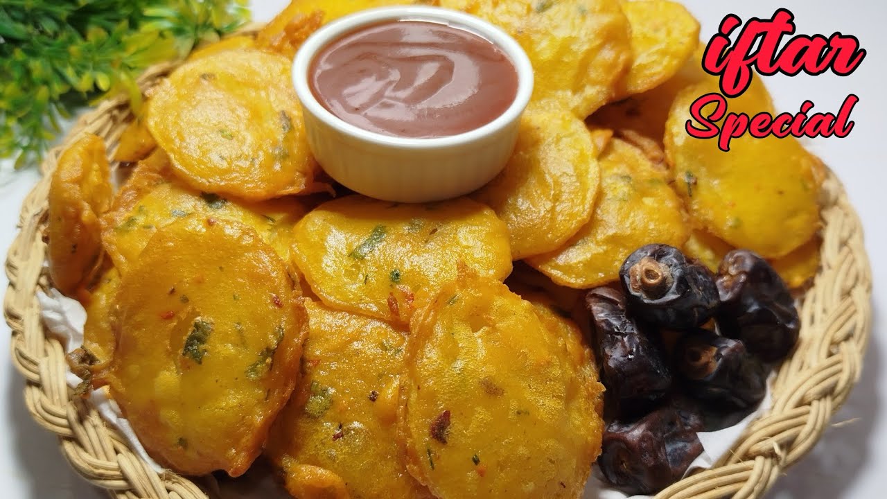 Crispy Aloo Pakora Recipe | Ramadan Special Aloo Ke pakode | iftar Snacks | Ramadan Recipes