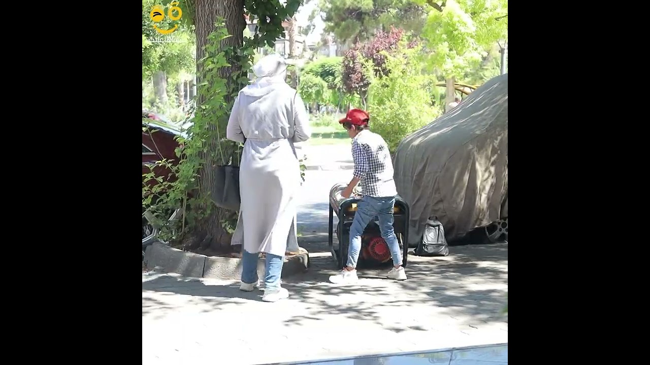 ابو ساكو تكهرب وهو عم يصلح المولدة والبنت ارتعبت عليه هههههه😂😂