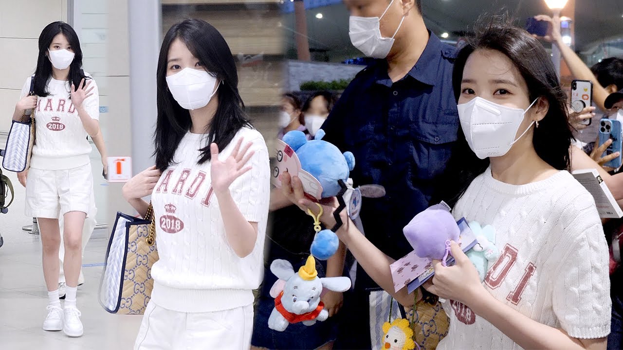 양손 가득 선물 받은 아이유 (IU 이지은) 입국 직캠 @ 220627 인천공항｜Spinel
