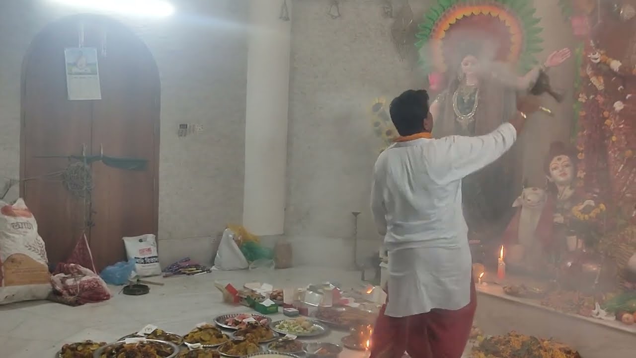 অমাবস্যার পূজা। রমনা কালী মন্দিরে অমাবস্যার পূজা।