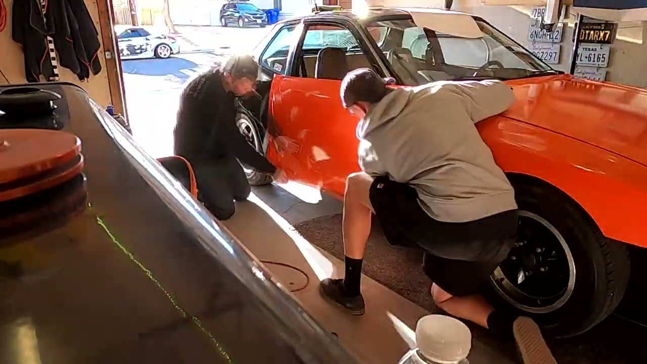 wrapping a Porsche 944 with vvivid vinyl