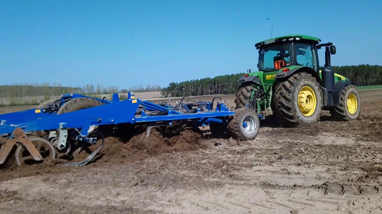John Deere 8360R mit Köckerling vector