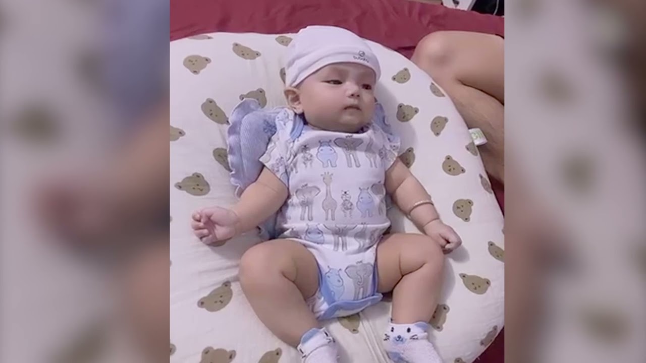 Adorable Baby Crying as Dad Tries to Calm Him with Sweet Music 🎶👶💖