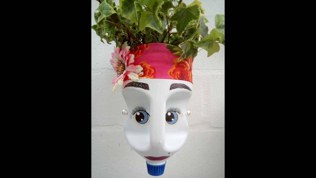 #59  Boneca Com Frasco de Cloro