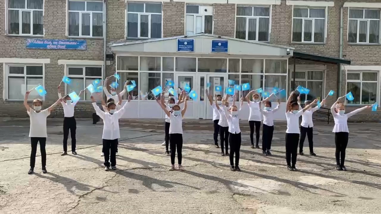 Ломоносов мектебінде патриоттық флешмоб