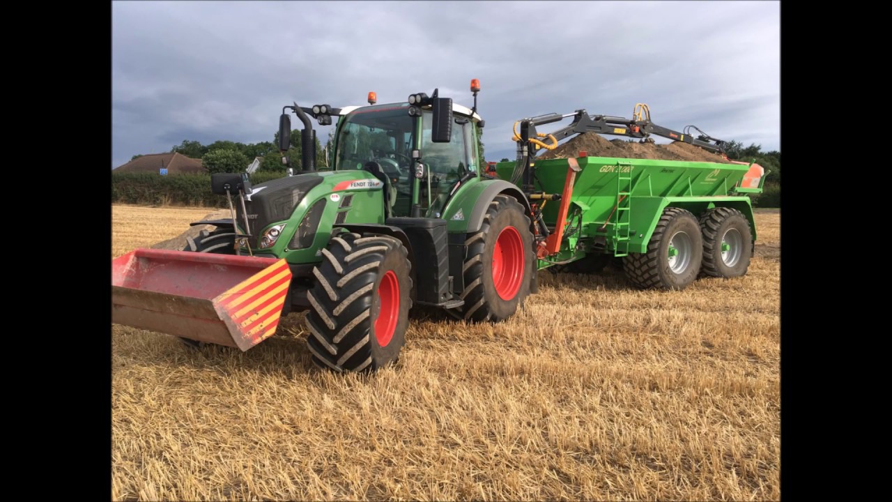 Lime spreading with Fendt 724 & Gustrower GDK 9 000T  lime spreading