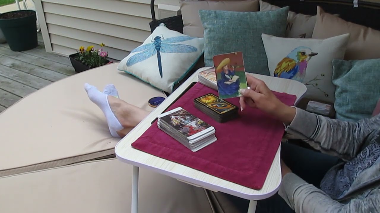 CANCER! SO MUCH PAIN! ANGUISH! But the universe is aligning you both! Love Tarot