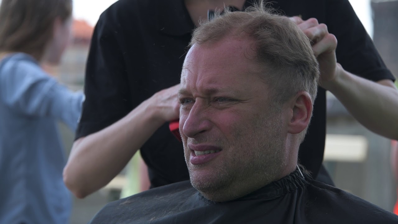 Kadeřnictví na mostě - Vídeňský Čech Jan Podivínský