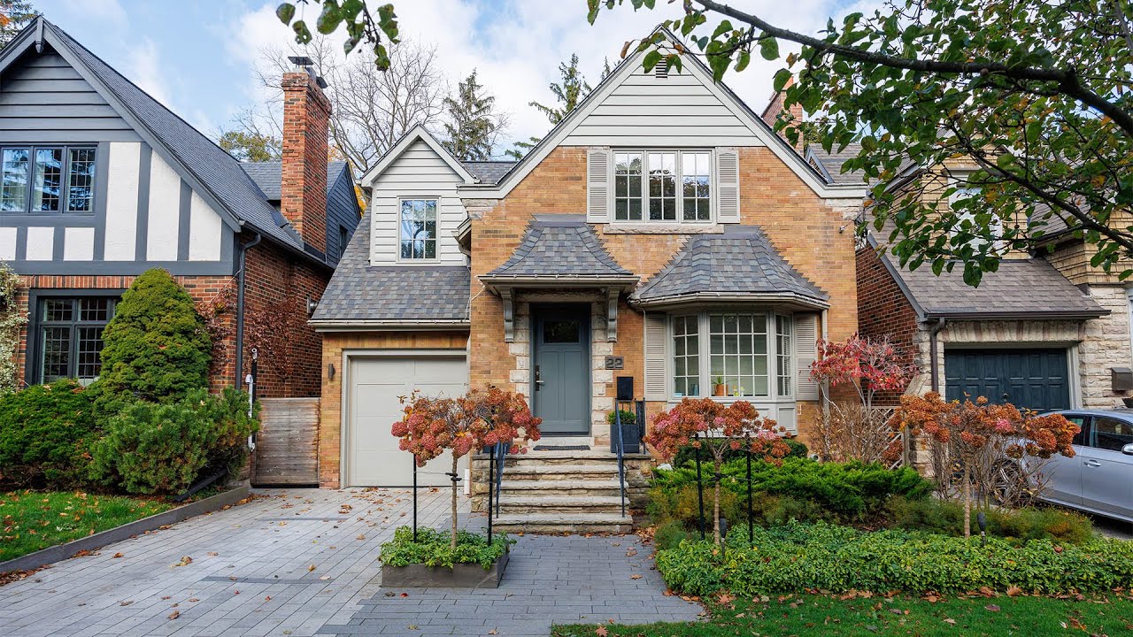 22 Queen Anne Road, Toronto, ON