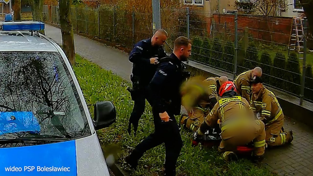 Strażacy i ratownicy medyczni uratowali życie mężczyźnie