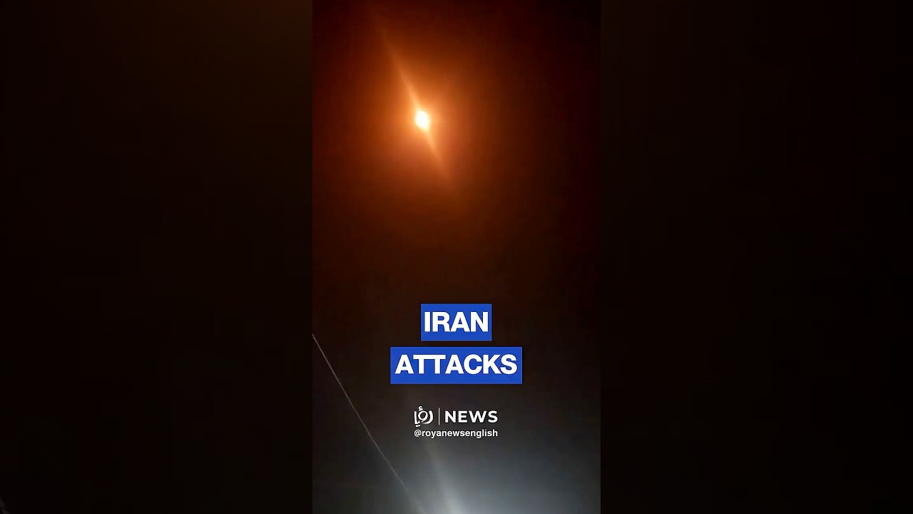 Footage of Iranian missile salvos in skies of &lsquo;Israel'