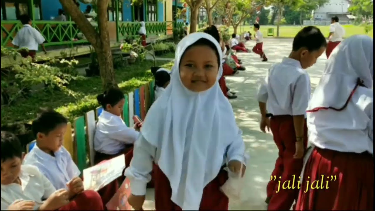 Perpustakaan Keliling DISARPUS Kab. Kubu Raya, lokasi SDN 13 Rasau Jaya