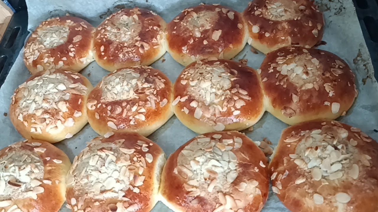 بريوش بكريمة اللوز كيجي لذيذ بزاف و خفيف و هشيش 😋♥️😋