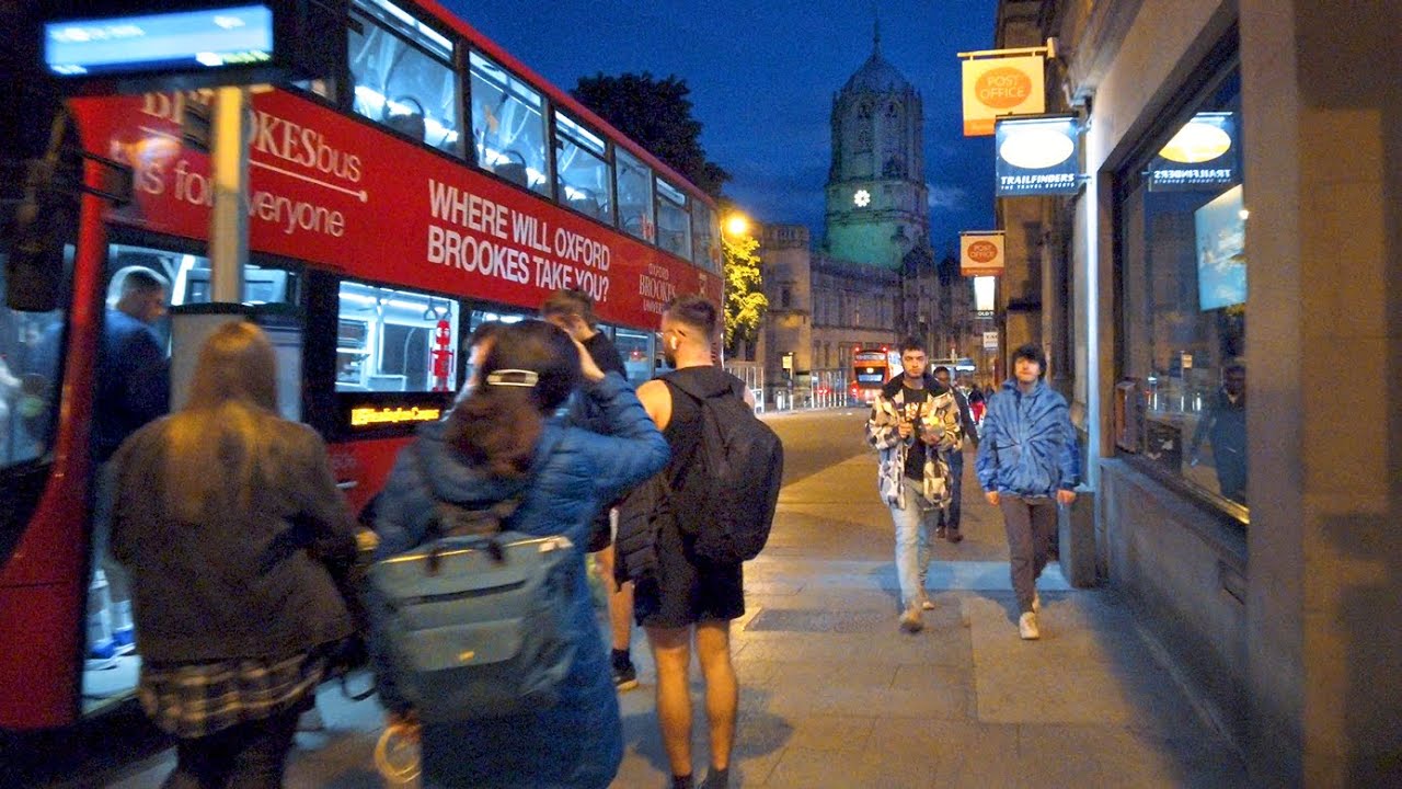 Night Walk in Oxford City Centre, England