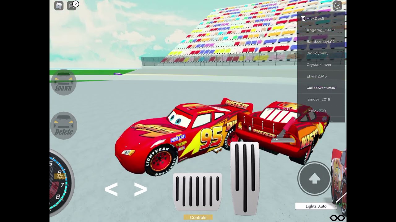 Juego una carrera de el Rayo Mcqueen y le dan una copa en Roblox