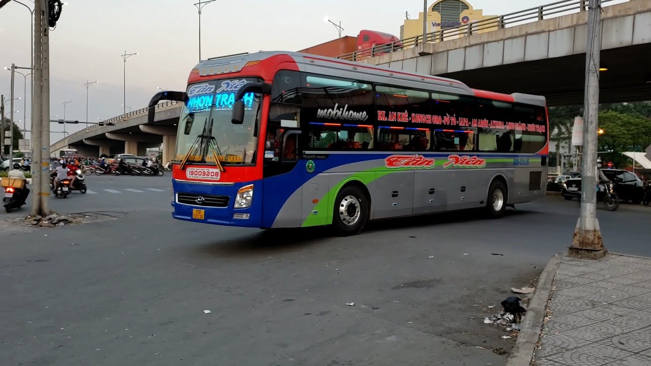 [75] Ngắm xe khách Tân Niên nhộn nhịp ra vào trạm Amata đón khách về các tỉnh Tây Nguyên