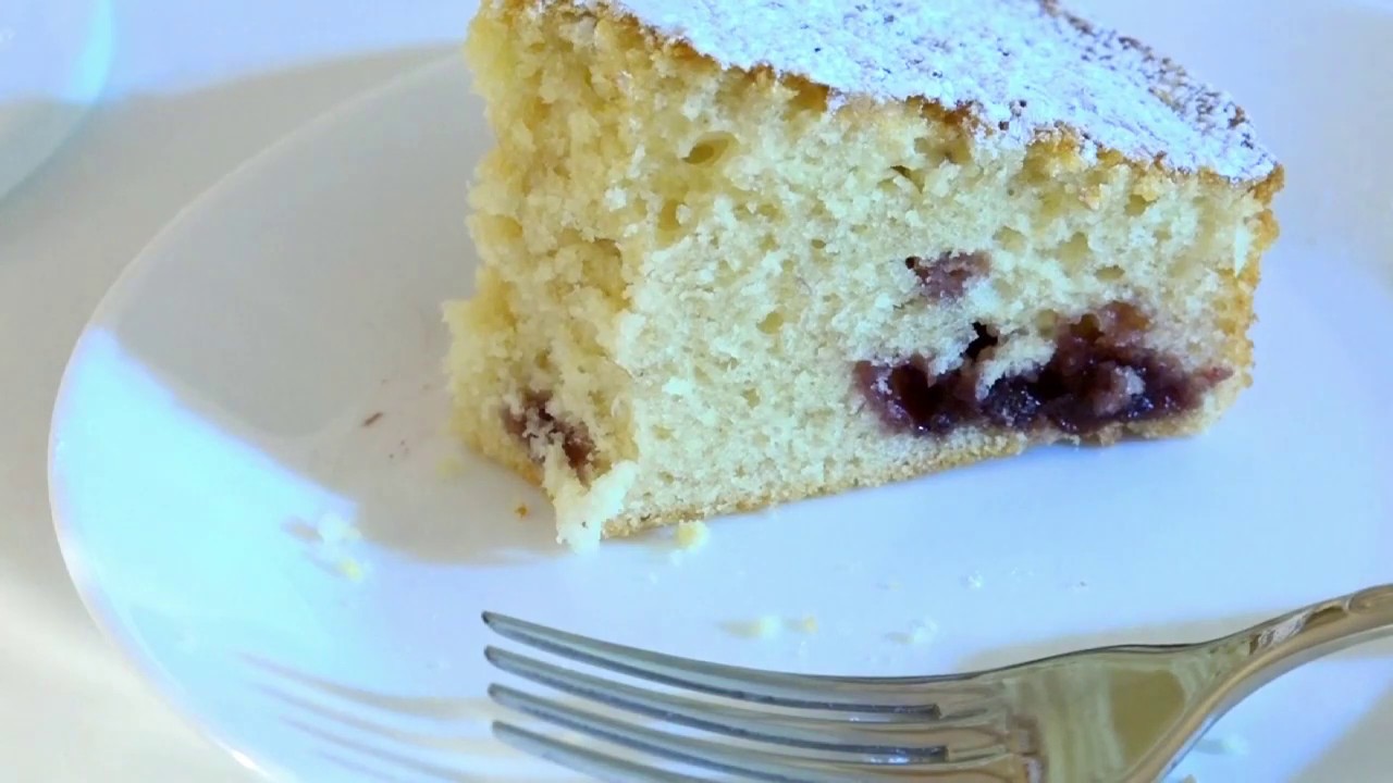 Ciambella con yogurt e marmellata
