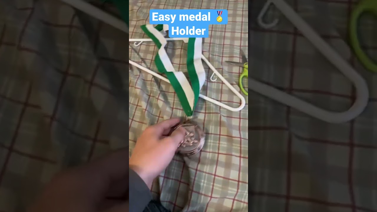 5 minute easy medal holder