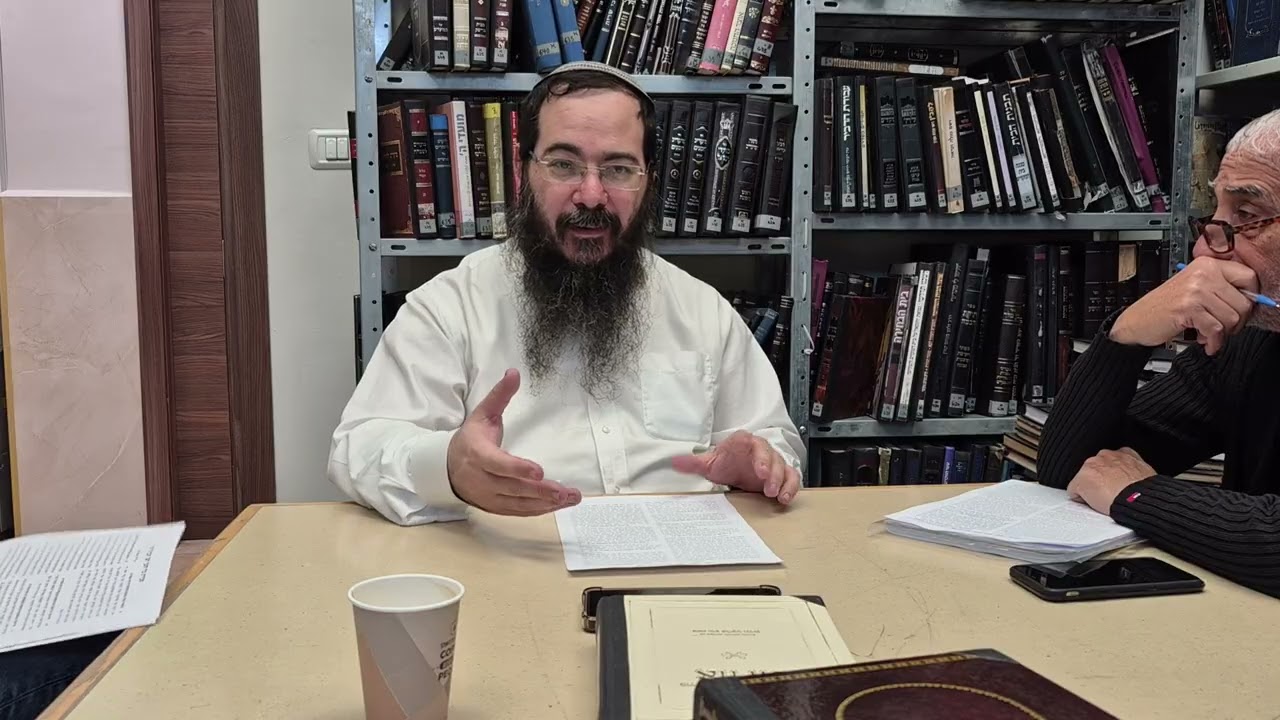הלכות צדקה | מכירת כלי העני לפני קבלת צדקה | הרב שמיר שיינופ | 01-02-2026 |