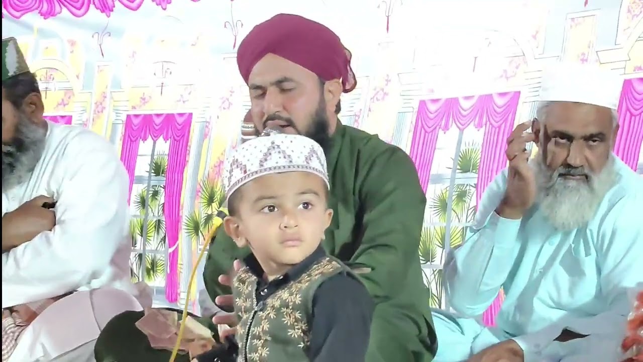 Unki mahak ne dil ke gunche khila diye he .by Saiyed Riyazuddin siddiqi.