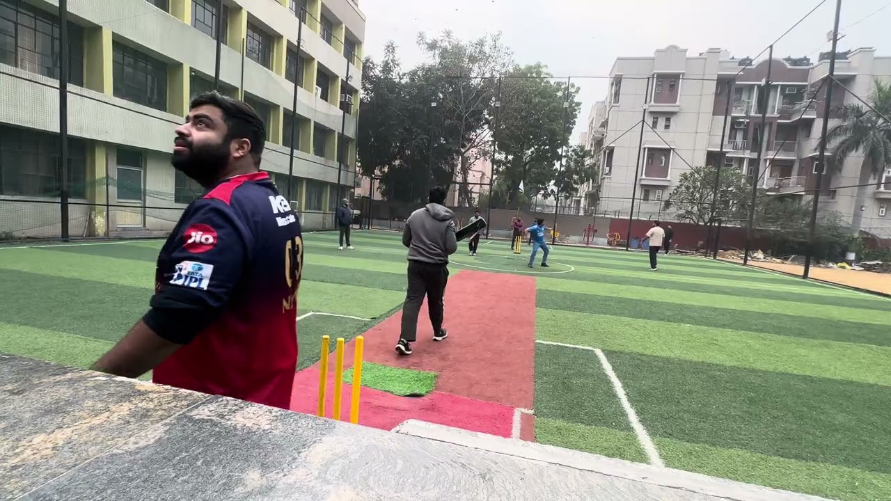 Tri-series 4 january Plato public east delhi #boxcricket #delhi 