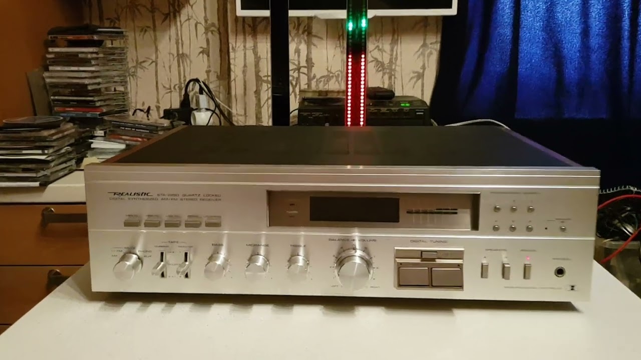 REALISTIC STA-2250     89046086831