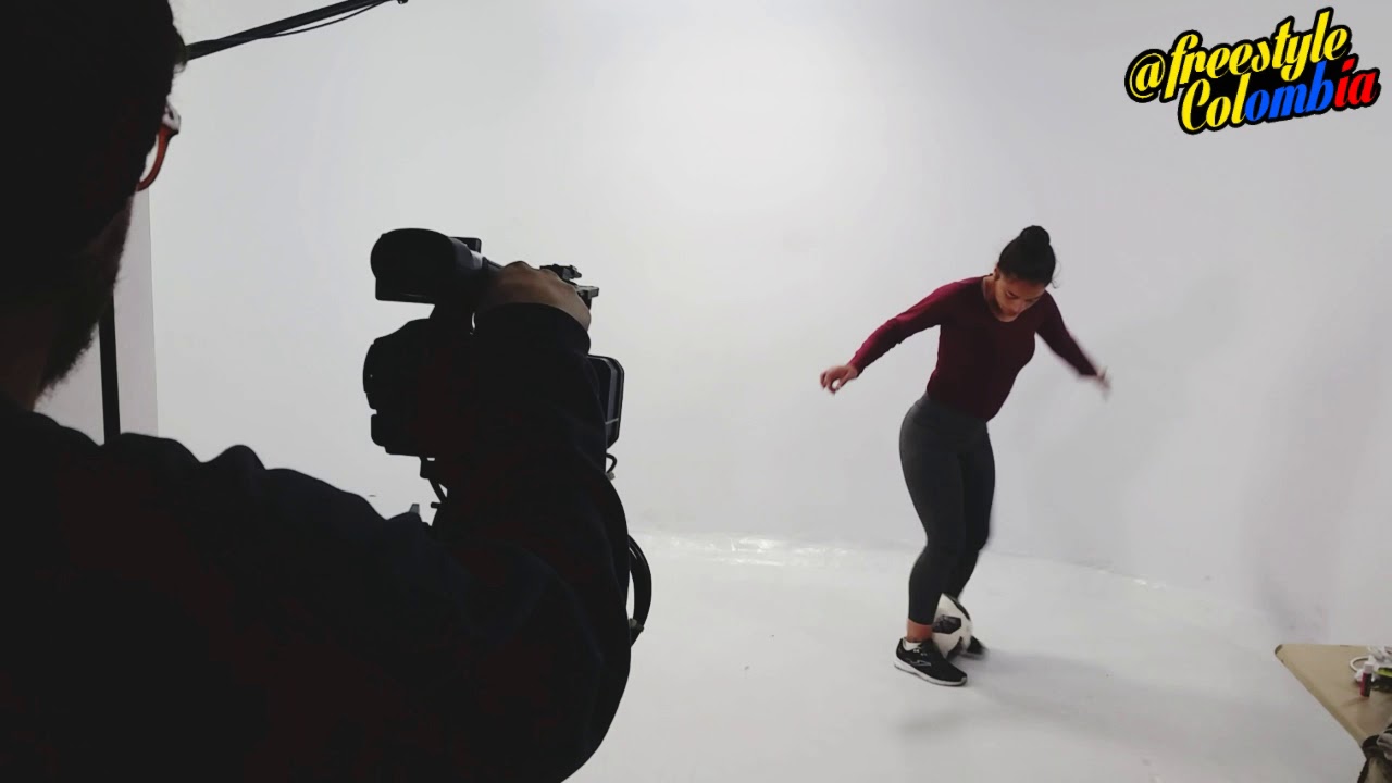 Kiara Freestyle Football - CASTING Comercial TV @Clbdf @FutbolEstiloLibre