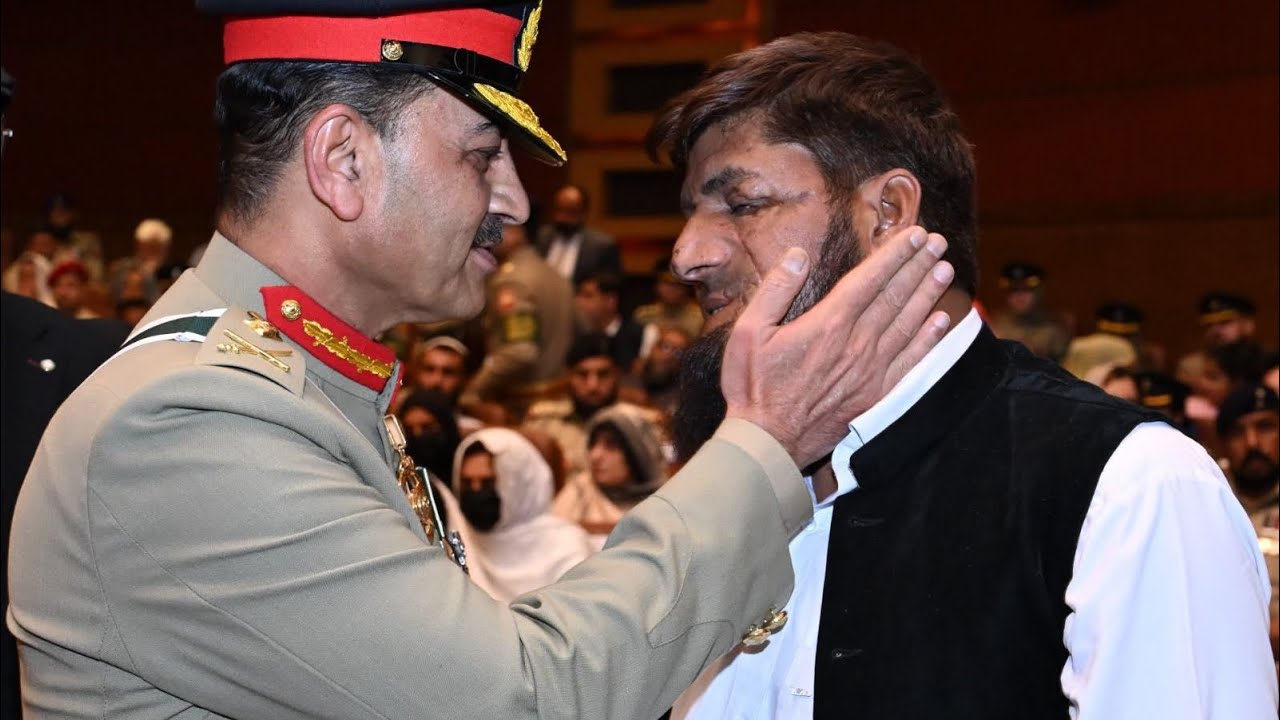 GEN ASIM MUNIR IN AWARDS CEREMONY AT GHQ GENERAL HEADQUARTERS | COAS GEN ASIM MUNIR