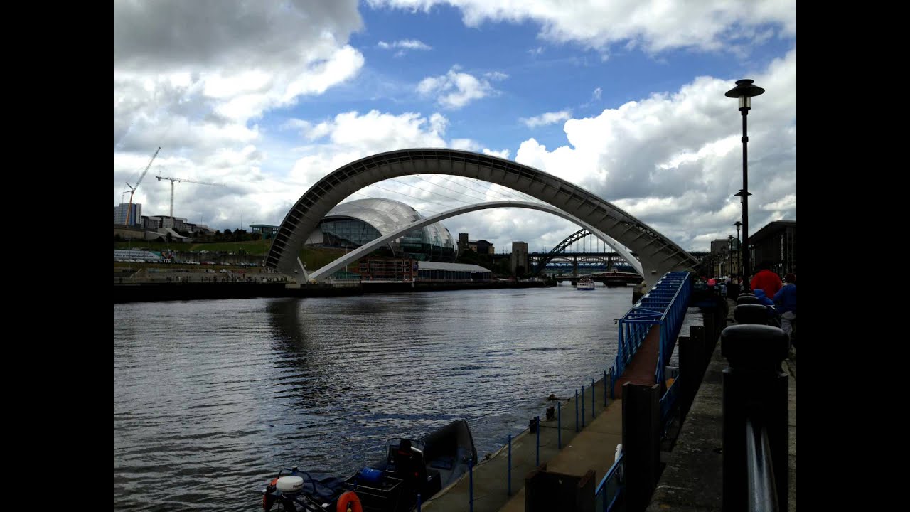 Timelapse of the Newcastle - Gateshead Millennium Bridge opens + closes, uploaded in full HD 1080P
