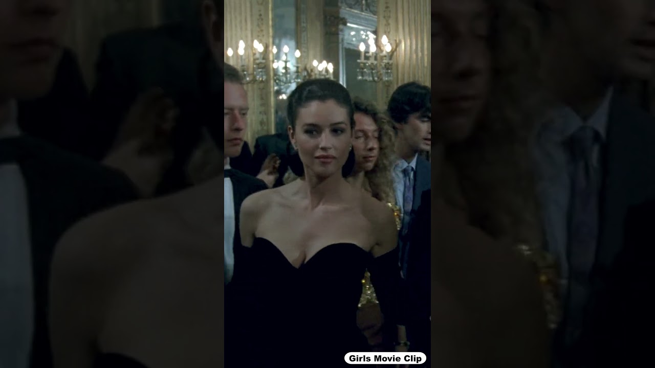 Monica Bellucci con vestido negro #monicabellucci #shortsvideo #shorts #shortsfeed #girlsmovieclip