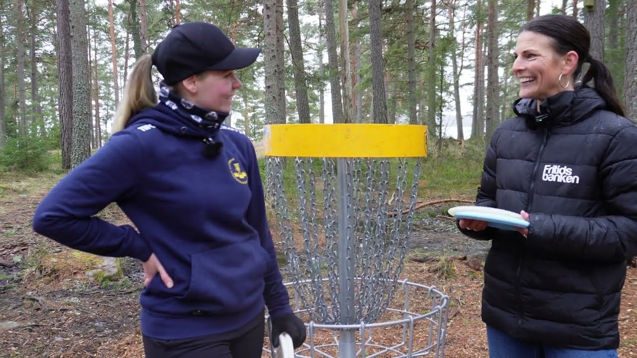 Anna testar discgolf S1A2
