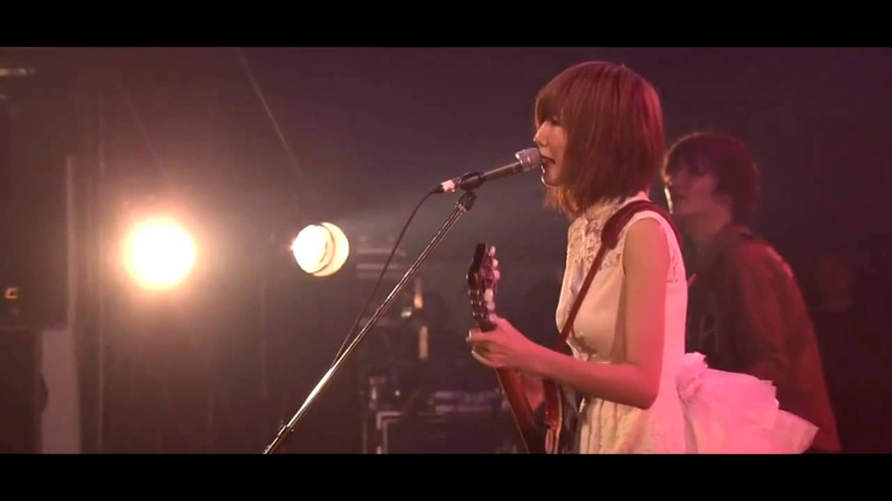 (replaced with the 2nd guitar solo of 2014) 黒木渚 (Kuroki Nagisa) - 骨 (bone) live 2013