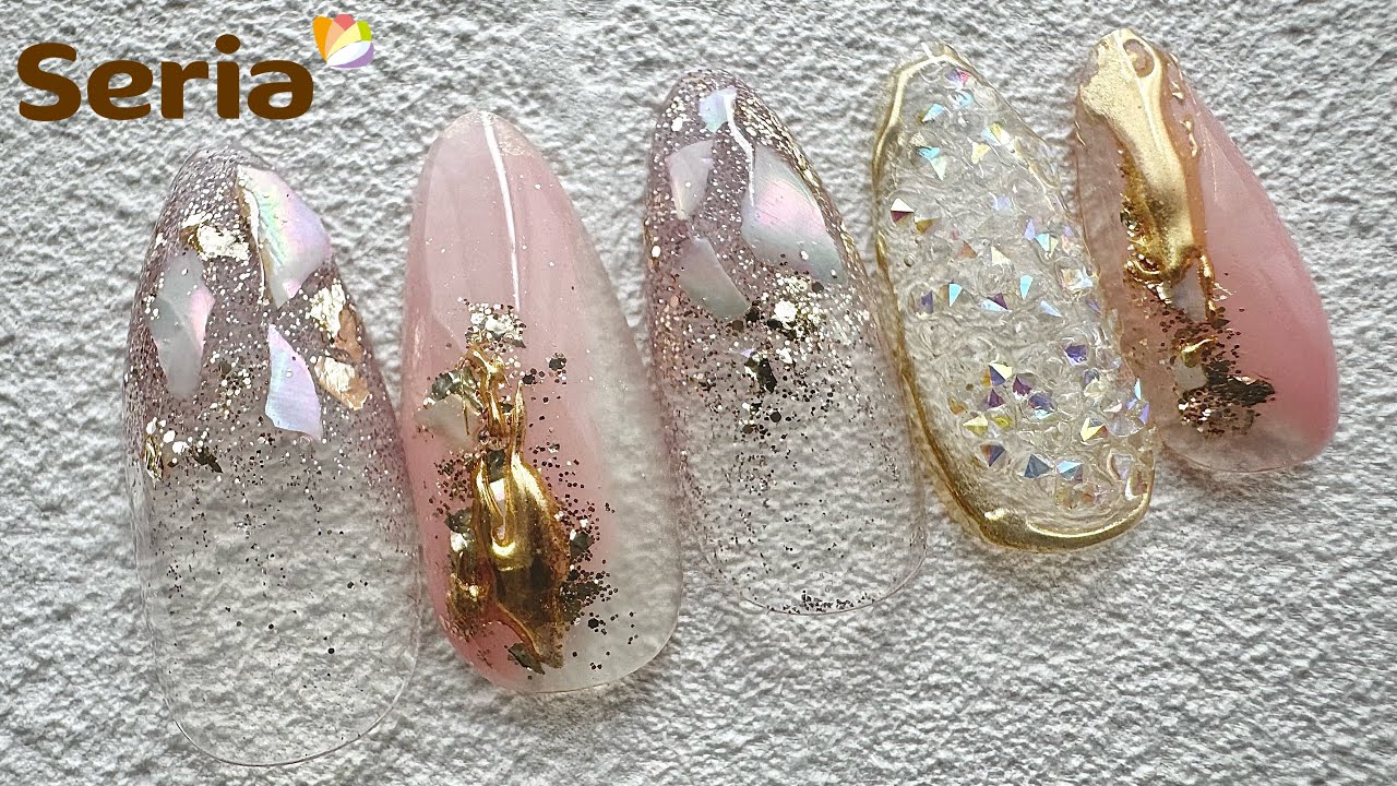 軽やかなお洒落ビジューなピンクネイル💅🪽✨