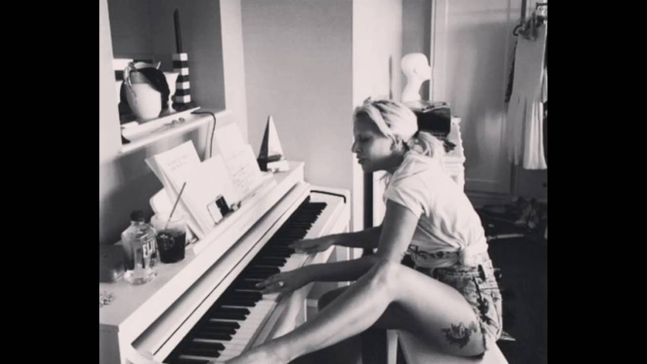 Lady Gaga - LG5 leak (recreated - from Instagram)